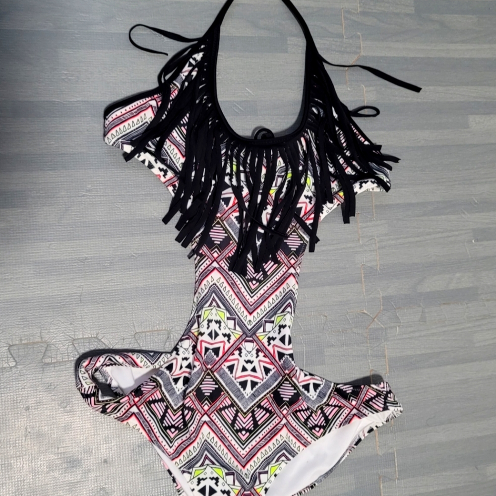 NWT cutout swimsuit XS PINK
